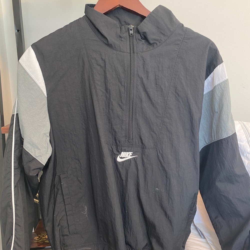 Nike jacket! Lightly used :)